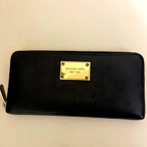 Michael Kors leather Wallet